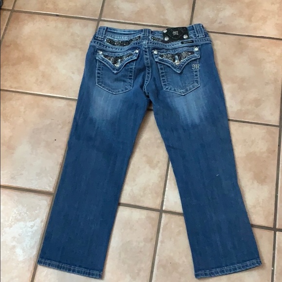 Miss Me Denim - Miss Me Capri Jeans size 27 **see pics